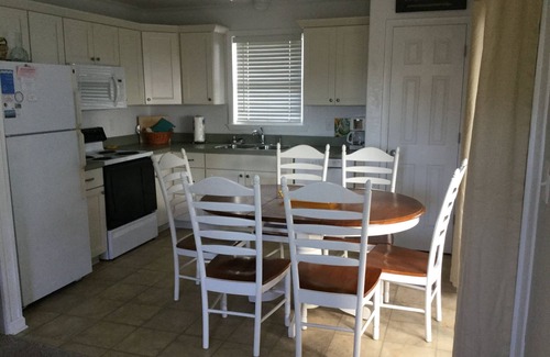 Hatteras Cottage | Enjoy Easy Access To The Ocean Less Than 100 Yards Away!