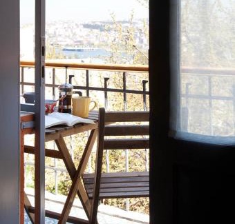 Balat House | Enjoy Golden Horn views from Tangerine house