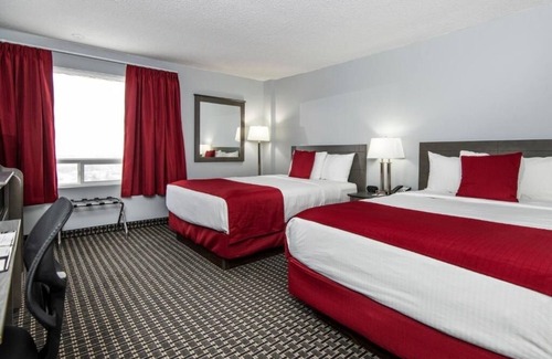 Grande Prairie Hotel | Enjoy Home-Style Comfort in 2 Renovated Rooms Near Grande Prairie Airport