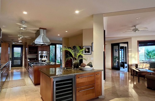 Testman Villa | Enjoy Incredible Views from this Luxurious Villa!