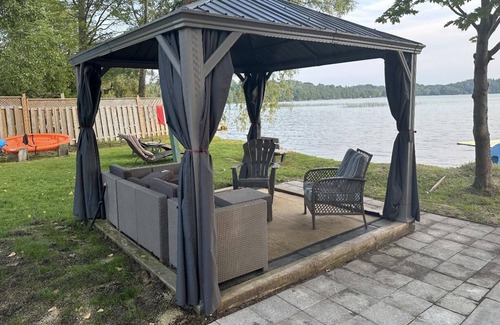 Colborne House | Enjoy our beautiful lake front cottage on little lake with our 4 bedroom cottage