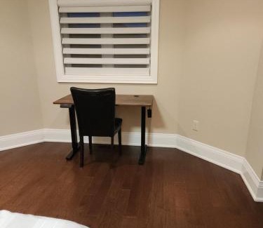Vaughan Apartment | Enjoy quiet and private oasis!