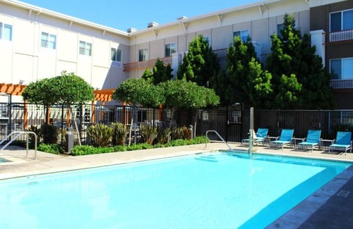 American Canyon House | Enjoy staying at the gateway to Napa Valley at our room in American Canyon