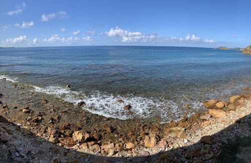 Bolongo Bay Condo | Enjoy Sunsets at Fully Renovated Oceanfront Condo