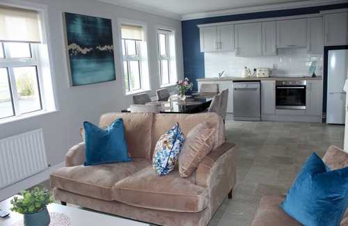 Doolin House | Enjoy the breathtaking view which you Relax at the Aran View Lodge