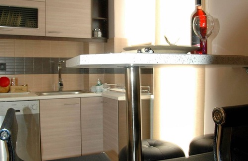 Athens City Centre Apartment | Enjoy the historical city of ancient and modern Athens staying in the unique.