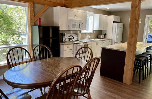 Miller Lake House | Enjoy the paradise of Lake Huron