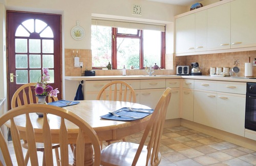 Little Cowarne Cottage | Enjoy the peaceful surroundings of the Herefordshire countryside.