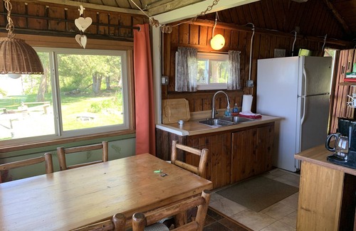 Port Hope Cottage | Enjoy the views at this Gorgeous Lakeside Get-away!