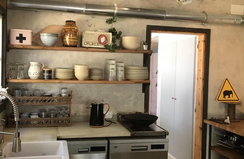 Segur de Calafell Villa | ENJOY THIS CHARMING OASIS CLOSE TO THE BEACH, BARCELONA AND SITGES. BIG POOL.