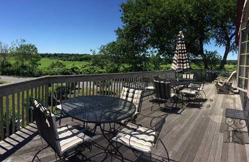 Charlestown House | Enjoy waterview w/Pond access; min to beach; kayaks. Large deck!