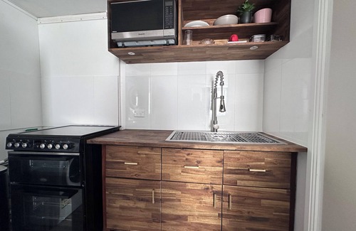 Plumpton Apartment | Enjoy your home away from home