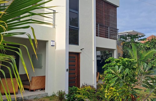 La Preneuse Villa | Enjoy your stay by the beach and sunset at a walking distance