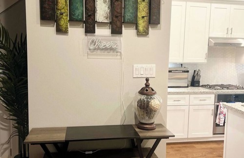 Washington Ave./ Memorial Park House | Enjoyable 2-bedroom house with AC in vibrant Houston