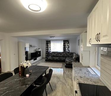Targoviste Apartment | Enk Residence