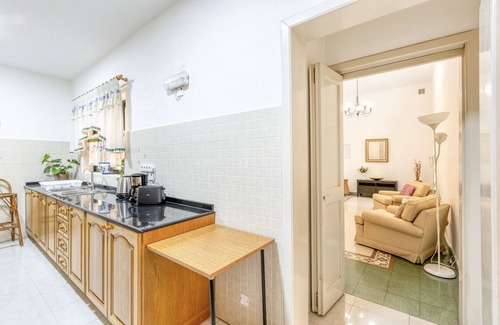 Floriana Ski Chalet | Enormous luxury 3-storey townhouse, rooftop EGAS1-1