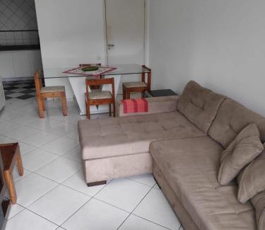 Jardim Ana Maria Apartment | Enseada- 400m Aquário. Apt espaçoso e aconchegante