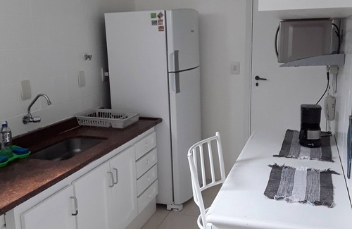 Jardim Vitoria Apartment | Enseada/Aquário- 3 BLOCKS FROM ENSEADA BEACH- 2 bedrooms- 2 bathrooms-1 parking space