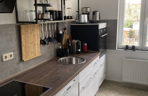 Alt-West Condo | Enter and feel good