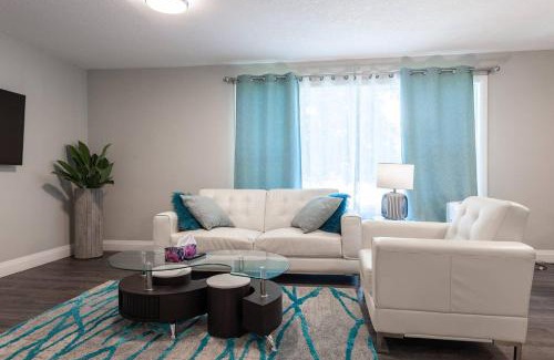 Waterloo Apartment | ENTIRE 2 BEDROOM APARTMENT UPTOWN WATERLOO - e2