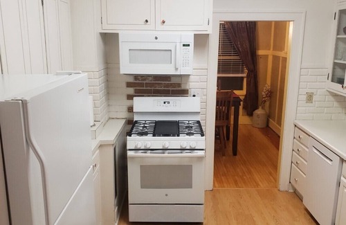 Fargo House | Entire 2 bedroom home, near downtown Fargo, NDSU, and Fargo Dome!