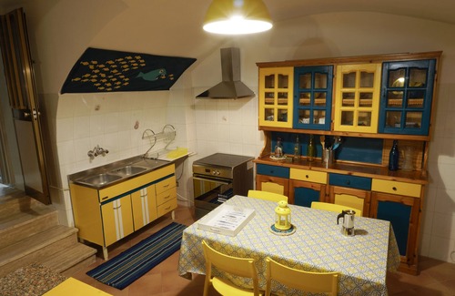 Municipio 4 Apartment | Entire Apartment | Free Wifi | Marine style furnishings