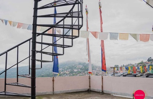 Turuk Apartment | Entire apartment with 360 view/Parking.