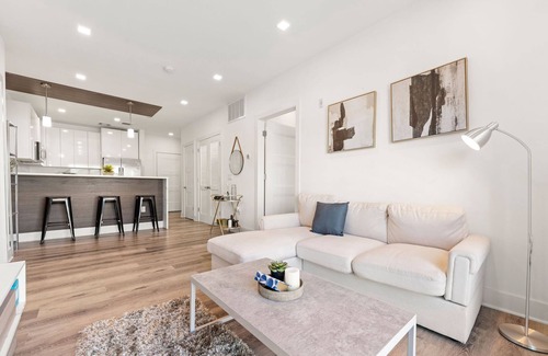 Central Business District Apartment | Entire Apt/2bd/bth/Ame Dream Mall/Nyc/EWR Airpt