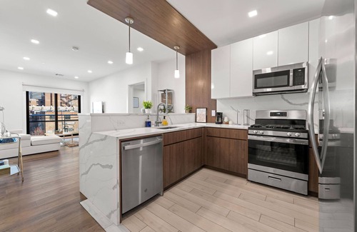 Central Business District Apartment | Entire Apt/2bd/bth/Ame Dream Mall/Nyc/EWR Airpt