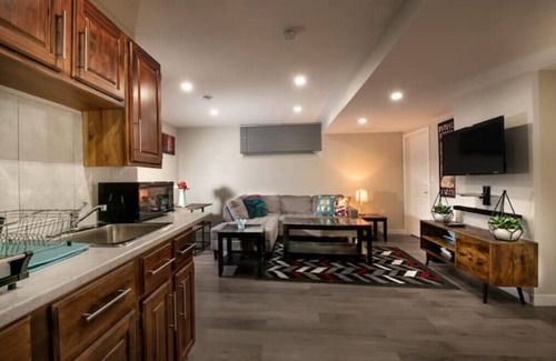 Winnipeg Apartment | Entire Basement Suite - Lovely & Close to Stores