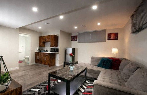 Winnipeg Apartment | Entire Basement Suite - Lovely & Close to Stores