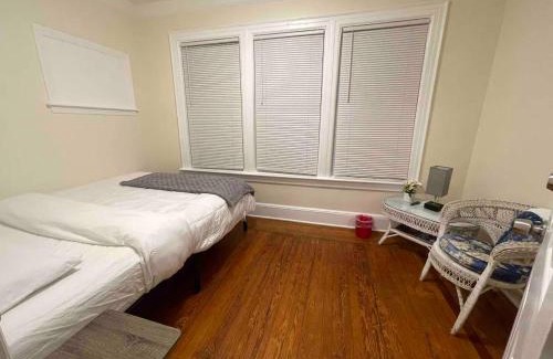 Queens Apartment | Entire Beautiful 2BR Apartment [L]. Convenient location in the heart of Queens!