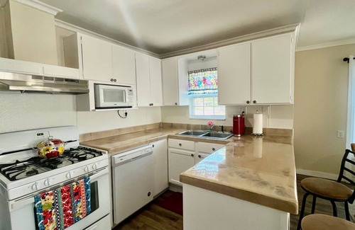 Sayles Blvd. Area House | Entire Beautiful Two Bedroom House With Large Yard