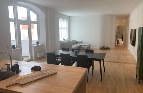 Vejle Apartment | Entire central 2-bedroom condo with jacuzzi(130m2)