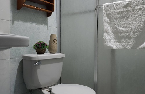 Villa Bonita Apartment | Entire Comfy apartment for your, 5 min SJO airport