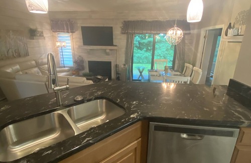 Seven Springs Condo | Entire Condo - Swiss Mountain Resort