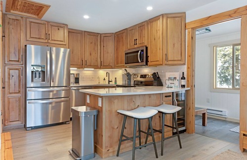 Vail House | Entire duplex, 2 hot tubs!