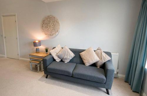 Darlington Apartment | Entire Duplex apartment for up to 6 guests, free wifi