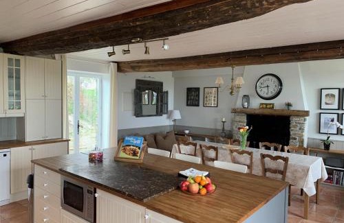 Barenton House | Entire Farm House stay, La Gérouardière