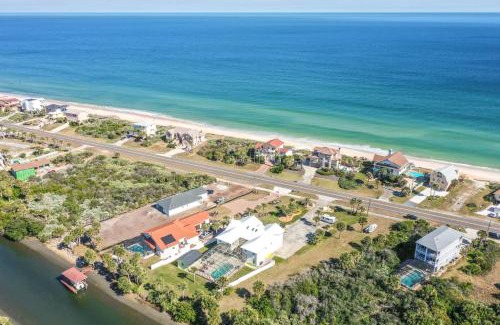 Painters Hill Apartment | Entire Flagler Beach BnB 9BR 18P Family