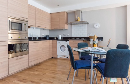 Riverside Apartment | Entire flat, Stunning and Spacious, Great location, Tower Bridge, Zone1