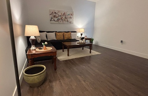 Lower Sackville House | Entire Ground floor - Bed Room & Rec room in Quite & pleasant Neighborhood
