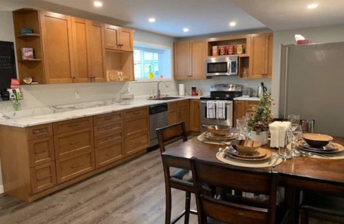 Duncan House | Entire guest suite hosted by Diane