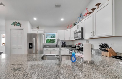 Homosassa House | Entire home 3-bedroom house with AC in Homosassa FL Private Boat SLIP available