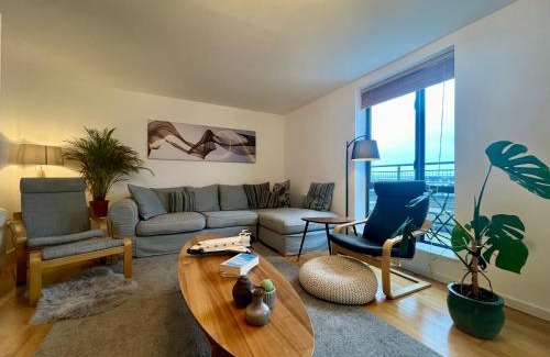 Ashtown Apartment | Entire Home in Exclusive Dublin Neighborhood - Comfortably Sleeps Up to 6 Guest