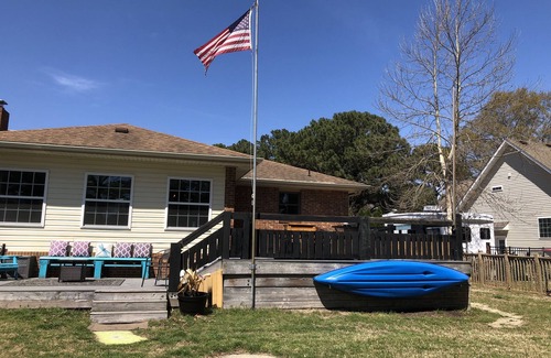 Fentress House | Entire home on Bells Island in Currituck County NC