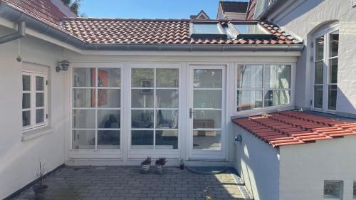 Slagelse Apartment | Entire multi-room apartment in patrician villa