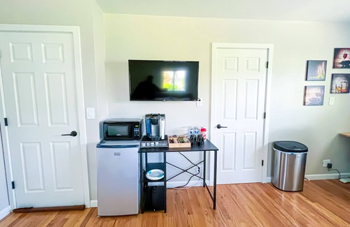 Kenmore House | Entire private guest suite with private patio and backyard.