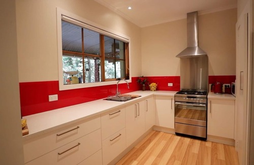 Mount Dandenong Villa | Entire retreat in private rainforest with river. Sleeps20+