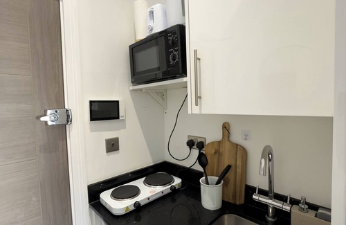 Shacklewell Apartment | Entire studio flat 20min from the city center